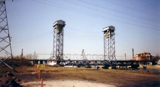 Die Reichsbahnbrücke über den Pregel - oben Schiene, unten Straße